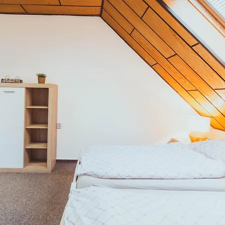 Homestay U Ztraceneho Potoka Vapenna
